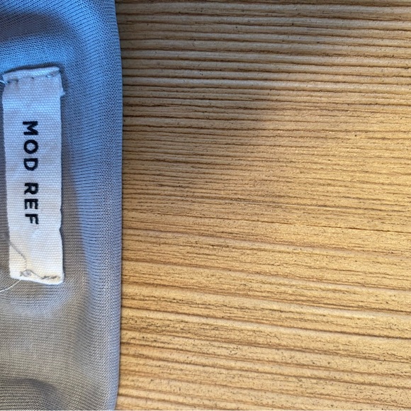 Mod ref high low top size large
 Very comfortable and light weight. - Picture 3 of 3